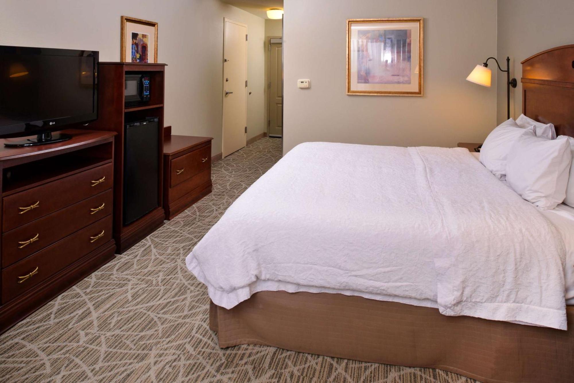 Hampton Inn By Hilton Litchfield Экстерьер фото