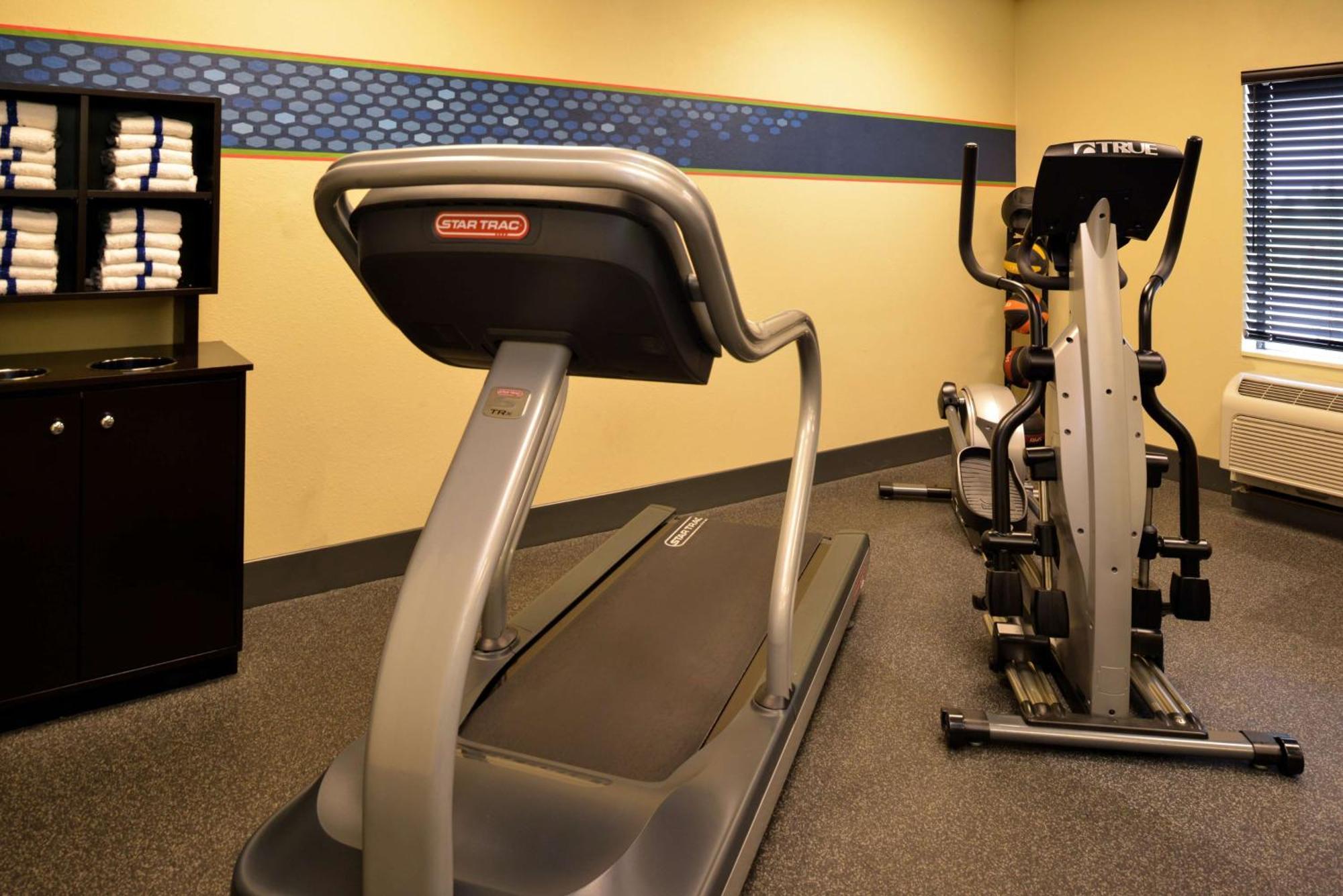 Hampton Inn By Hilton Litchfield Экстерьер фото