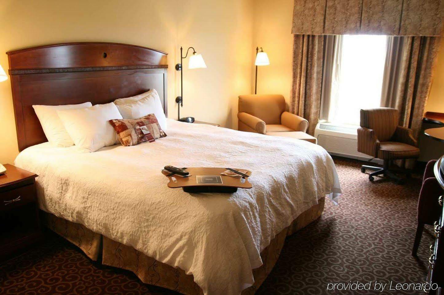 Hampton Inn By Hilton Litchfield Номер фото